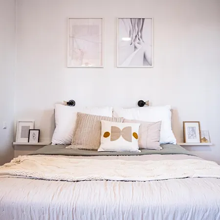 Trendy Holesovice Market 1 Bedroom شقة *